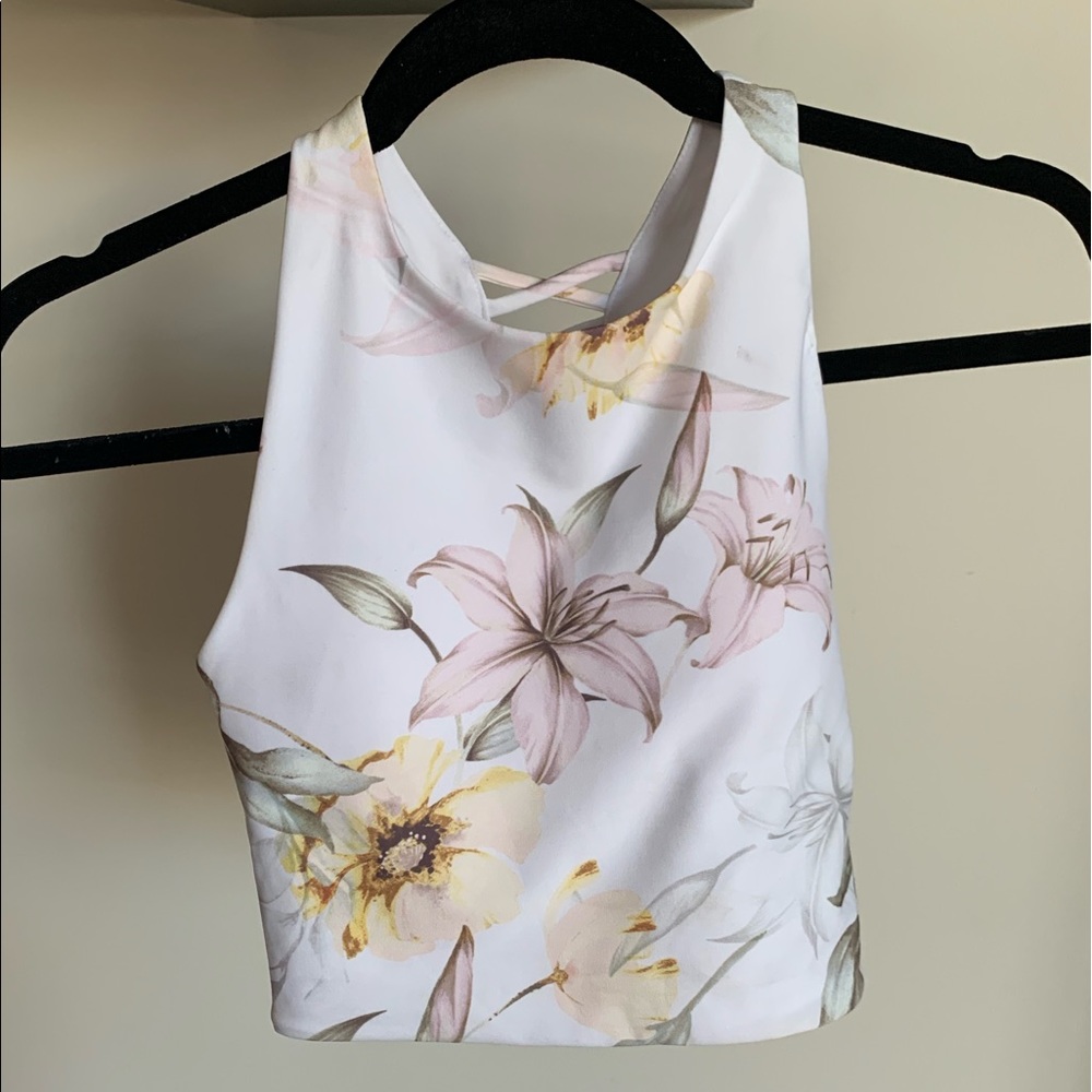 Fitness white crop top size XS